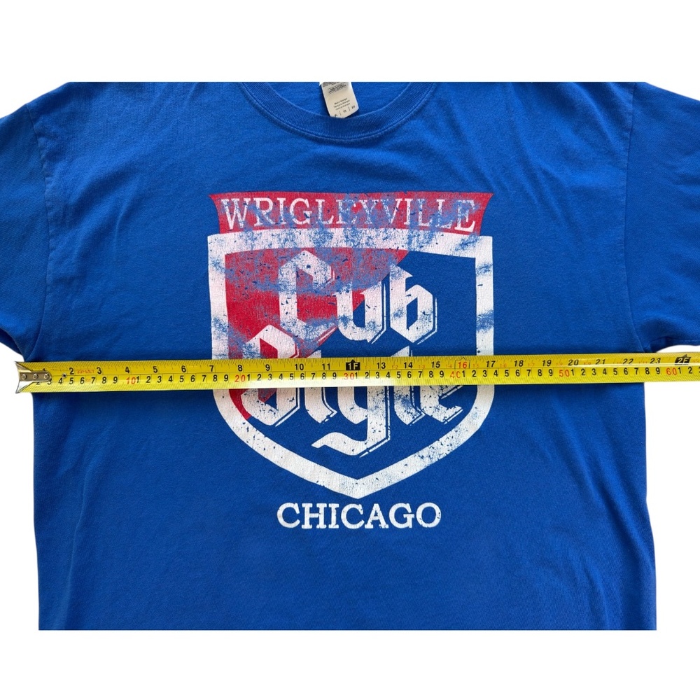 Chicago Cubs Wrigleyville MLB Baseball Blue T-Shirt XL Gildan Vintage Distressed - Picture 6 of 6